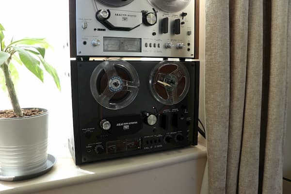 Akai GX-4000D Reel to Reel Tape Recorder *SOLD AS-IS, BROKEN, NOT FULLY  TESTED* 